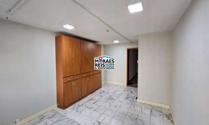 Sala comercial para alugar na Rua Domingos Lopes da Silva, 890, Morumbi, São Paulo por R$ 1.700