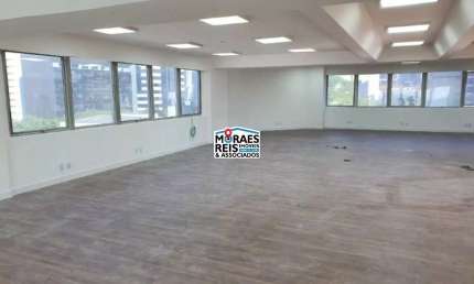 Sala comercial com 12 salas para alugar na Avenida Engenheiro Luiz Carlos Berrini, 801, Cidade Monções, São Paulo por R$ 10.000
