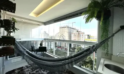 Lindo Apartamento de porteira fechada com 03 quartos sendo 02 suítes localizado no Bairro N.S.Rosário - São José - SC.
