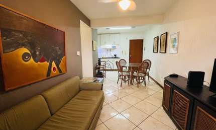 Apartamento com 02 quartos sendo 01 suíte 02 BWC localizado no Real Parque, São José - SC.
