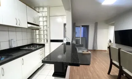 Apartamento com 02 quartos sendo 01 BWC localizado  no bairro Areias, São José - SC.