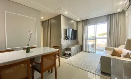 Apartamento com 02 quartos sendo 01 suíte localizado em Barreiros São José - SC.