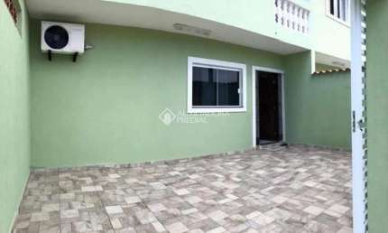 Casa com 2 quartos à venda na monsenhor seckler, 805, Vila Oceanópolis, Mongaguá, 64 m2 por R$ 245.000