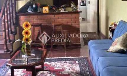 Casa com 1 quarto à venda na Praça Cabo Eutrópio Wilhelm de Freitas, 2, Jardim Santa Mena, Guarulhos, 500 m2 por R$ 750.000