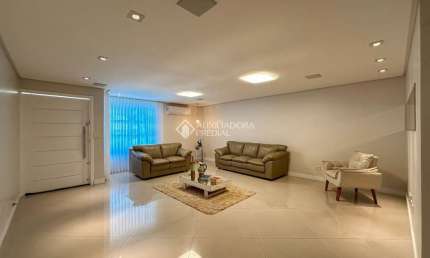 Casa com 6 quartos à venda na Rua Porto Alegre, 153, Vila Assunção, Santo André, 409 m2 por R$ 2.900.000