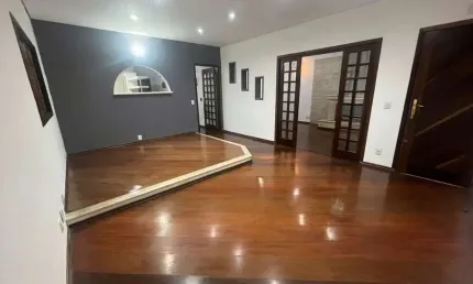 Casa com 2 quartos à venda na Rua Bertolino da Cunha, 25, Osvaldo Cruz, São Caetano do Sul, 240 m2 por R$ 1.200.000