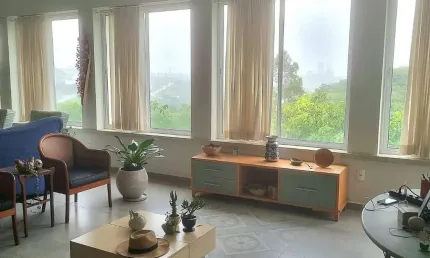 Mirante - Sobrado com possibilidade de acomodar a família e os pais