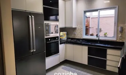 Linda Casa á Venda Condómino Ramada Santana de Parnaíba
