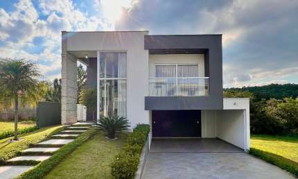 CASA ESPETACULAR À VENDA COM 3 SUÍTES - RESERVA SANTA ANNA