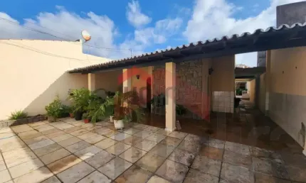 Casa à venda na Rua 04 Quadra L, 10, Cohajap, São Luís