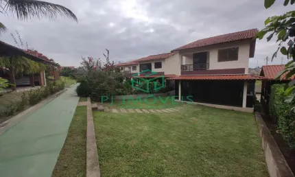 Casa em condomínio com 04 quartos em Santo Antônio, Gravatá/PE
