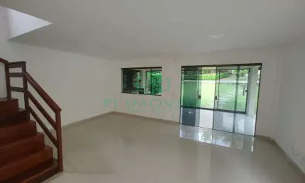 Casa em condomínio com 04 quartos em Santo Antônio, Gravatá/PE