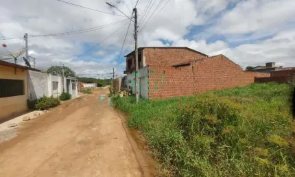 Terreno à venda na Rua Hilda Lins Cavalcante Albuquerque, Nossa Senhora das Graças, Gravatá