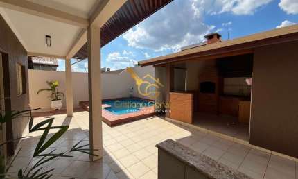 Casa à venda no bairro Parque Guainco - Mogi Guaçu/SP