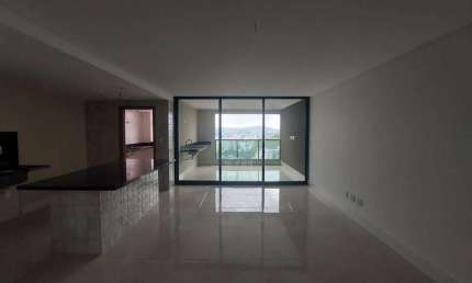 Excelente apartamento de 3 suites, um por andar no Cascatinha