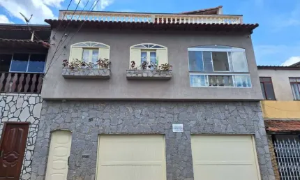 Casa com 5 quartos à venda, 437 m² por R$ 990.000,00 - Vila Ozanan - Juiz de Fora/MG
