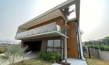Casa com 360 m² à venda no Condomínio Alphaville, em Juiz de Fora - MG