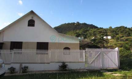 Granja Completa e Aconchegante Pertinho da Cidade Mobiliada