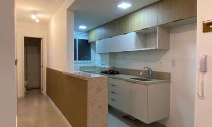 Apartamento com 2 quartos para locação no Teixeiras por R$ 1.800,00 mais taxas.