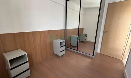 Apartamento de 2 quartos (01 suíte) para locação no centro no valor R$ 1.950,00 + taxas.