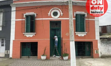 Sobrado à venda, 220 m² por R$ 390.000,00 - Vila Matias - Santos/SP