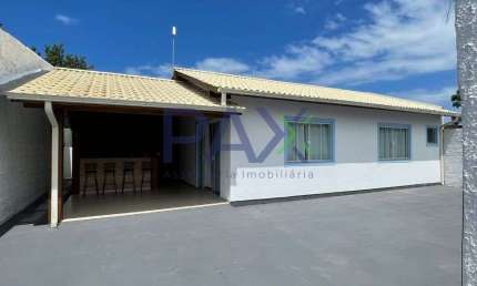 Casa com 3 quartos à venda na Rua Aderbal Ramos da Silva, 514, Pinheira, Palhoça por R$ 480.000
