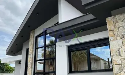 Casa com 3 quartos à venda na rua das cambiúnas, 202, pedra branca, palhoça por r$ 3.890.000