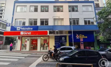 Sala comercial no centro de florianópolis: localização estratégica para o seu negócio prosperar