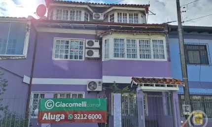 Espaçosa residência de três pavimentos no bairro Ipiranga, ideal para famílias