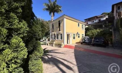 Residencial completo no bairro Lagoa da Conceição: conforto e comodidade para sua família