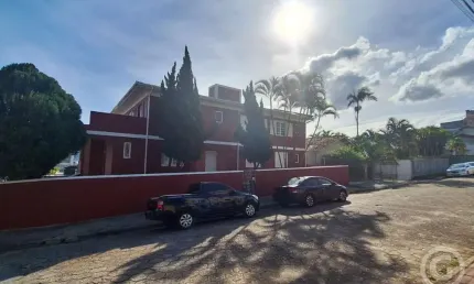 Espaço comercial versátil e amplo no Bom Abrigo, ideal para diversos tipos de negócios
