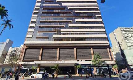 Alugue uma sala comercial no coração de Florianópolis