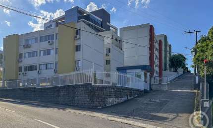 Encontre a tranquilidade de um lar no Estreito, em Florianópolis