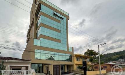 Apartamento espaçoso no Centro de Santo Amaro da Imperatriz