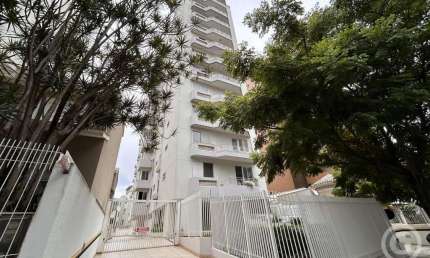 Descubra o conforto e a segurança em um espaçoso apartamento no Centro de Florianópolis