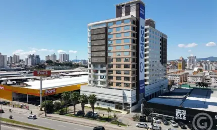 Sala comercial em local estratégico: perto do shopping Itaguaçu, em São José