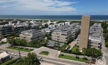 Apartamento com 3 quartos para alugar na Avenida Campeche, 1830, Campeche, Florianópolis