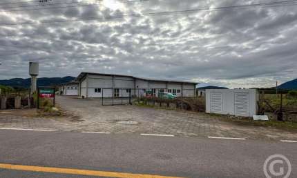 Galpão comercial ideal para expansão de negócios em Santo Amaro da Imperatriz