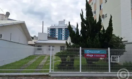 Casa comercial ideal para o crescimento do seu negócio em Palhoça