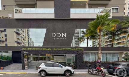 Conforto e praticidade em apartamento semimobiliado em São José