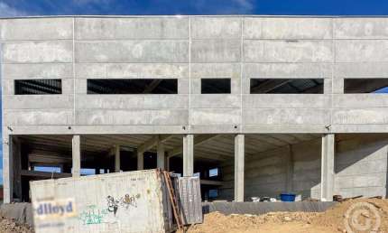 Sala comercial ampla no Centro de Palhoça: ideal para seu negócio prosperar