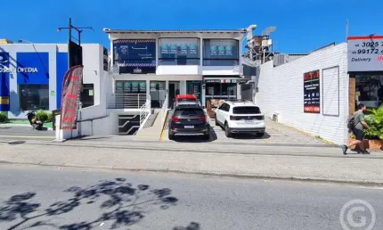 Sala comercial na Avenida Madre Benvenuta para alugar