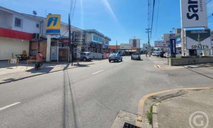 Loja estrategicamente localizada no Centro de Palhoça, ideal para alavancar o seu negócio