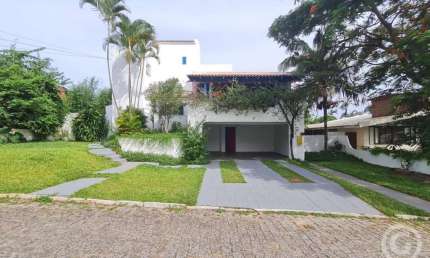 Espaçosa casa para aluguel na Lagoa da Conceição, Florianópolis