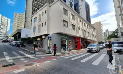 Excelente oportunidade de sala comercial no Centro de Florianópolis