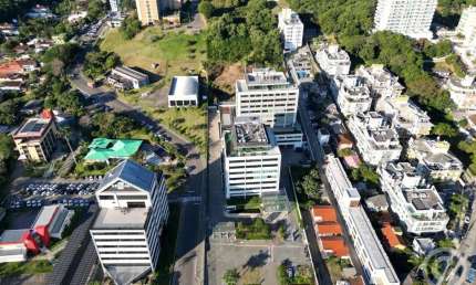 Sala comercial de alto padrão em Florianópolis para aluguel