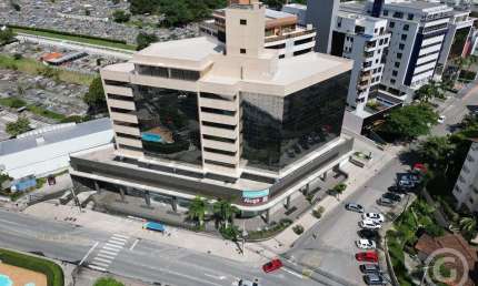 Excelente oportunidade para empresas em Florianópolis: espaçosa sala comercial no Centro Corporativo Ellite