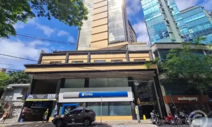 Alugue sua sala comercial no Centro de Florianópolis em edifício tradicional