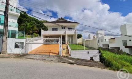 Casa com 4 quartos para alugar na Rua Acelon Eduardo da Silva, 176, Córrego Grande, Florianópolis