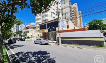 Sala comercial ampla e estratégica no Centro de Florianópolis